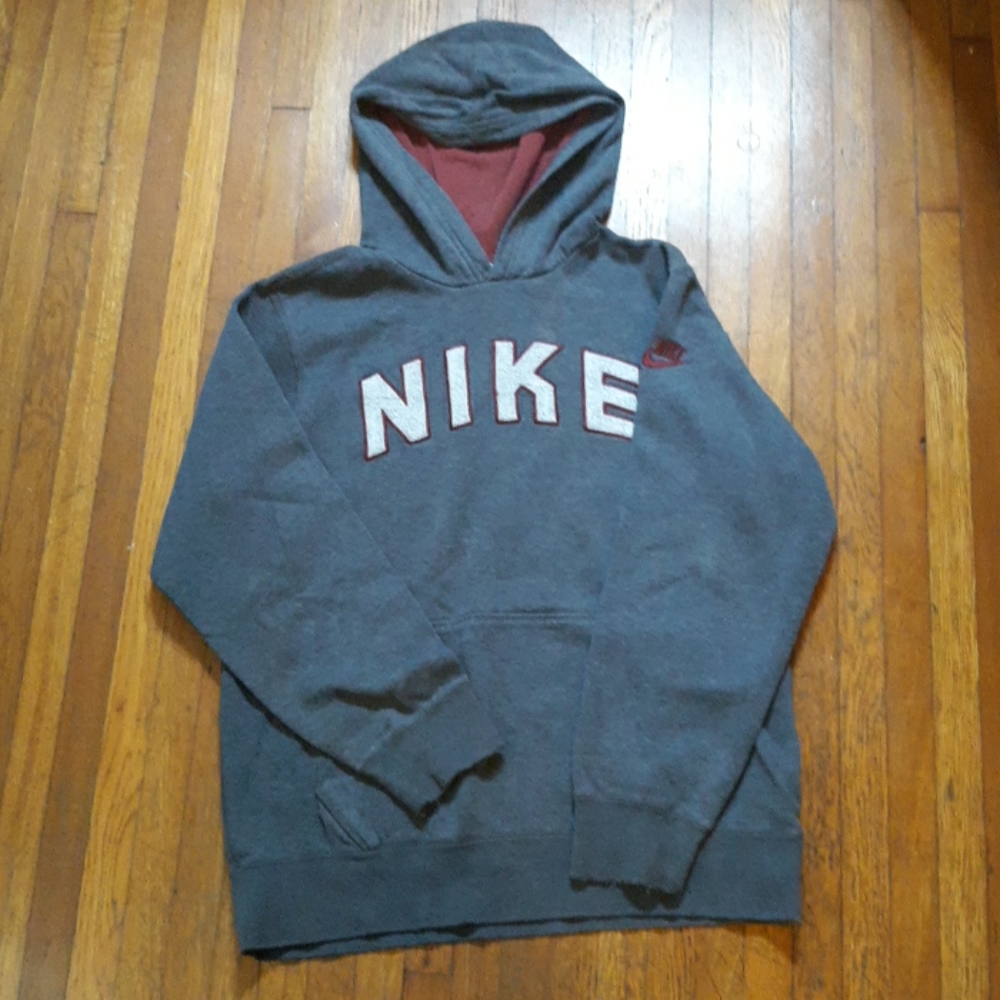 VINTAGE NIKE SWEATSHIRT